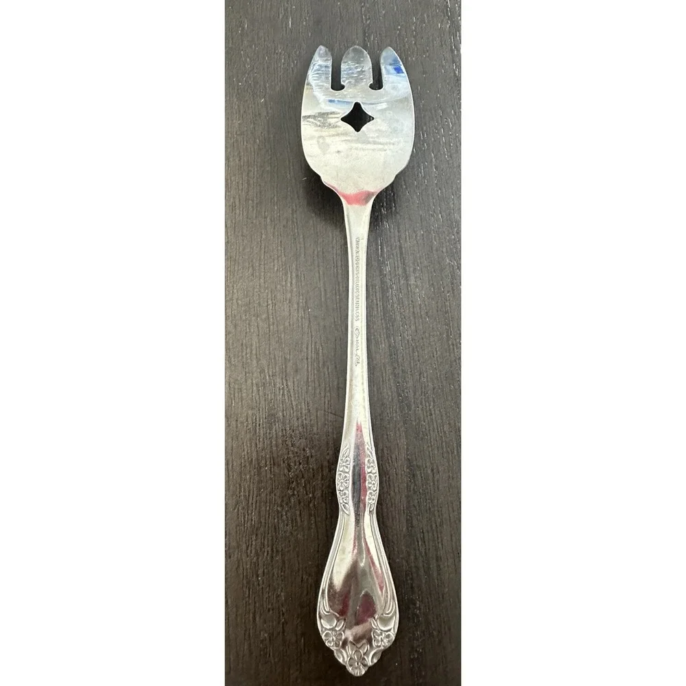 Oneida MANSFIELD Amadeus Stainless Wm A Rogers Deluxe Ltd Flatware Meat Fork